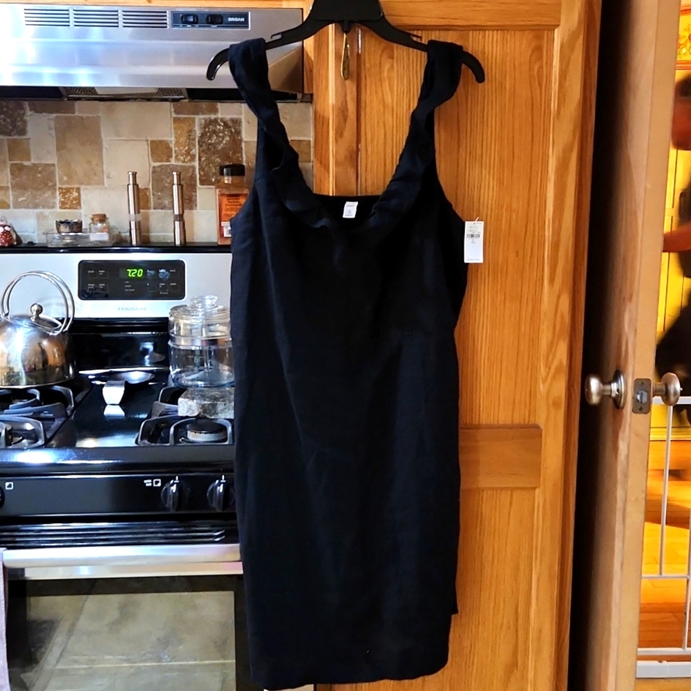GAP RUFFLED SLEEVELESS BLACK DRESS SIZE XL